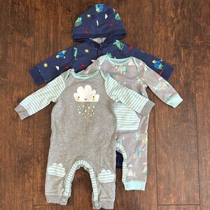 3pk! 3-6m Cloud Island(2)/Old Navy(1) Baby Boy/Girl Long Sleeve Onsies